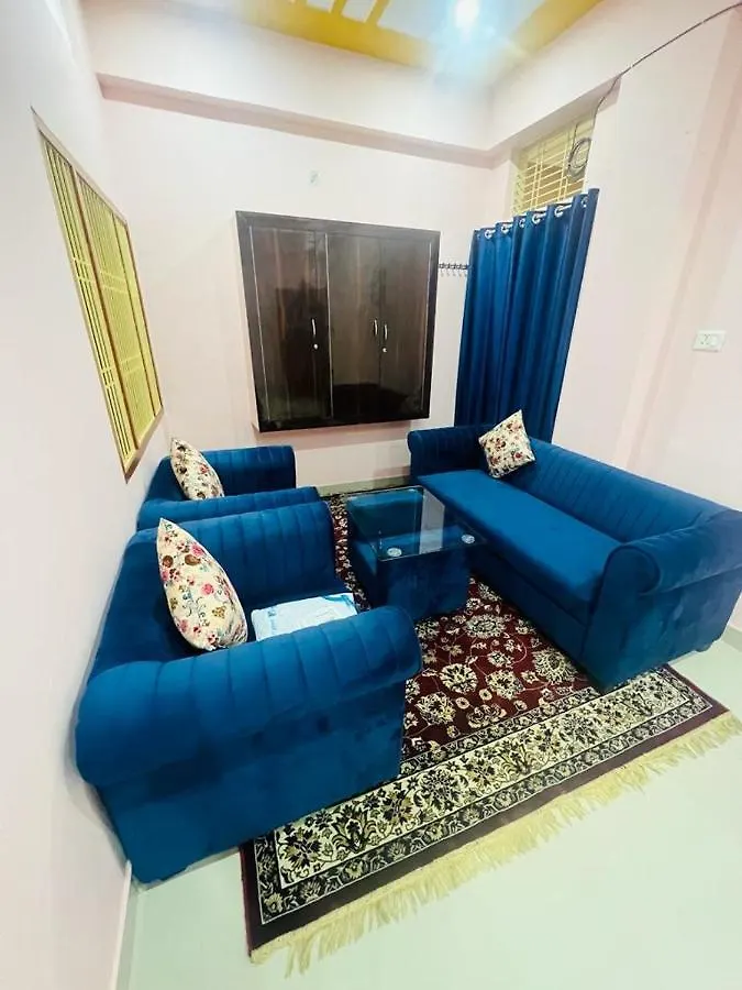 Apartment By Xoyo Varanasi India